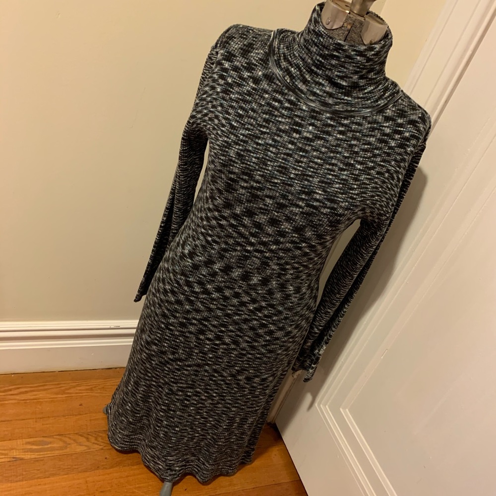 Women’s turtleneck dress for winter . Size M NWT